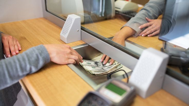 12 BANK DITUTUP OJK DALAM 8 BULAN, PEMERINTAH JAMIN DANA NASABAH AMAN