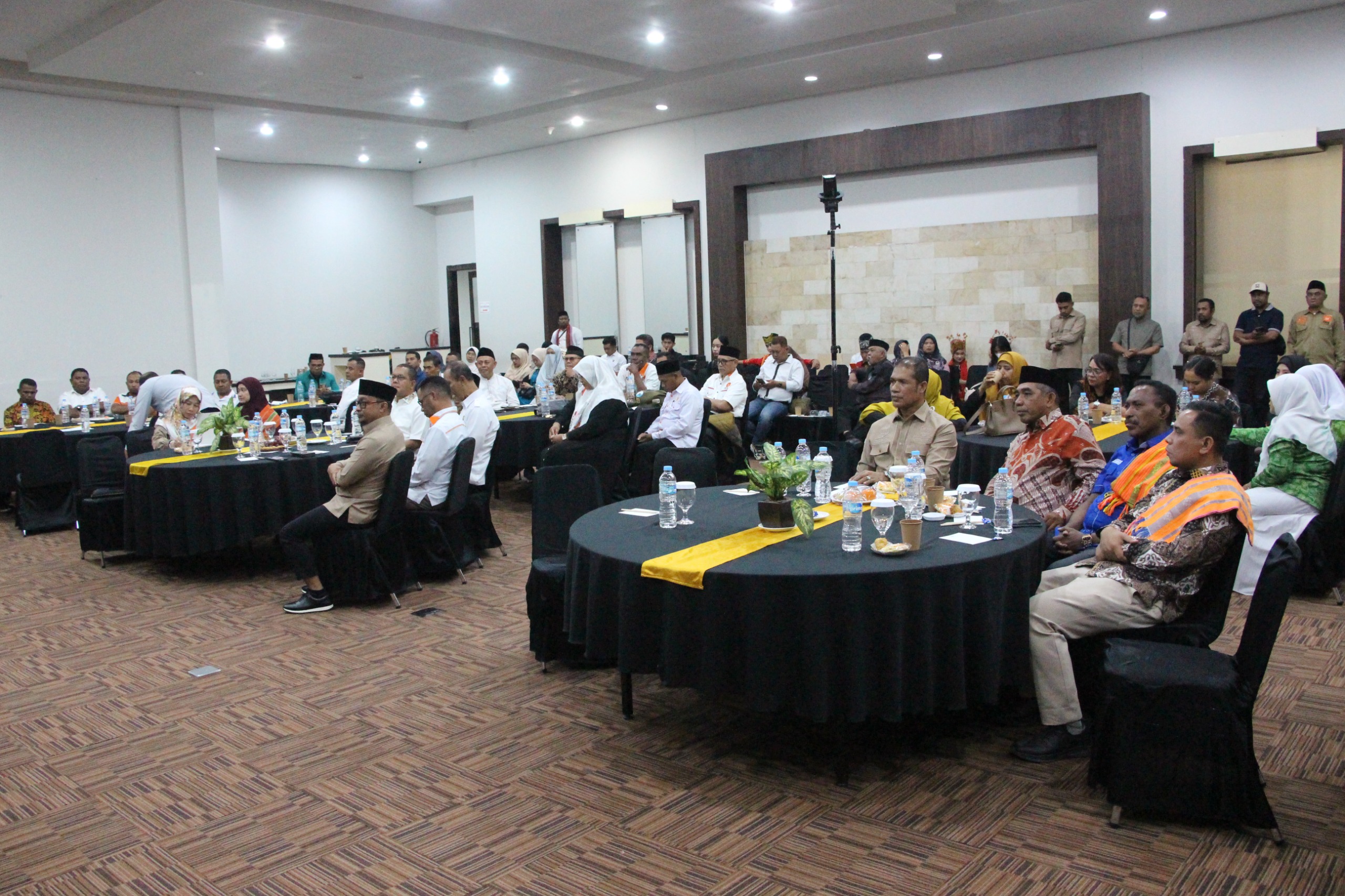 Gubernur NTT Melki Laka Lena meresmikan Rumah Advokasi Hukum PKS NTT di Kupang. Fasilitas ini hadir untuk memberikan layanan konsultasi, edukasi, dan pendampingan hukum gratis bagi masyarakat. (Foto: Dio Ceunfin).