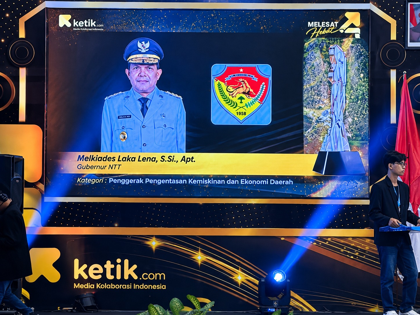 GUBERNUR MELKI LAKA LENA RAIH PENGHARGAAN PENGGERAK PENGENTASAN KEMISKINAN: DEDIKASI NYATA DI TENGAH TANGGAP DARURAT BENCANA NTT