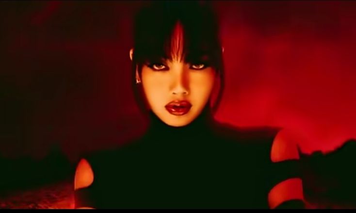 LISA BLACKPINK CETAK REKOR BARU: VIDEO MUSIK 'SAWADIKA' TEMBUS 100 JUTA VIEWS HANYA DALAM DUA HARI