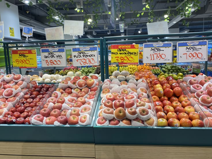 PASAR NASIONAL MASIH DIDOMINASI PRODUK ASING, IMPOR BUAH INDONESIA TEMBUS RP28 TRILIUN PADA 2025