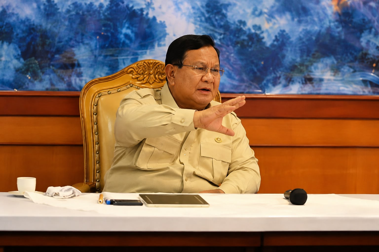 PRABOWO PIMPIN LANGSUNG PENANGANAN KARHUTLA DI PALANGKA RAYA