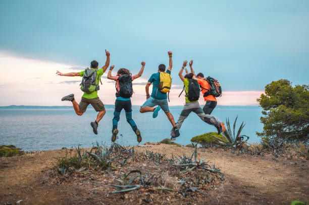 RAHASIA AWET MUDA DI BALIK HOBI TRAVELING: DARI TEORI ENTROPI HINGGA INVESTASI KESEHATAN MENTAL DAN FISIK