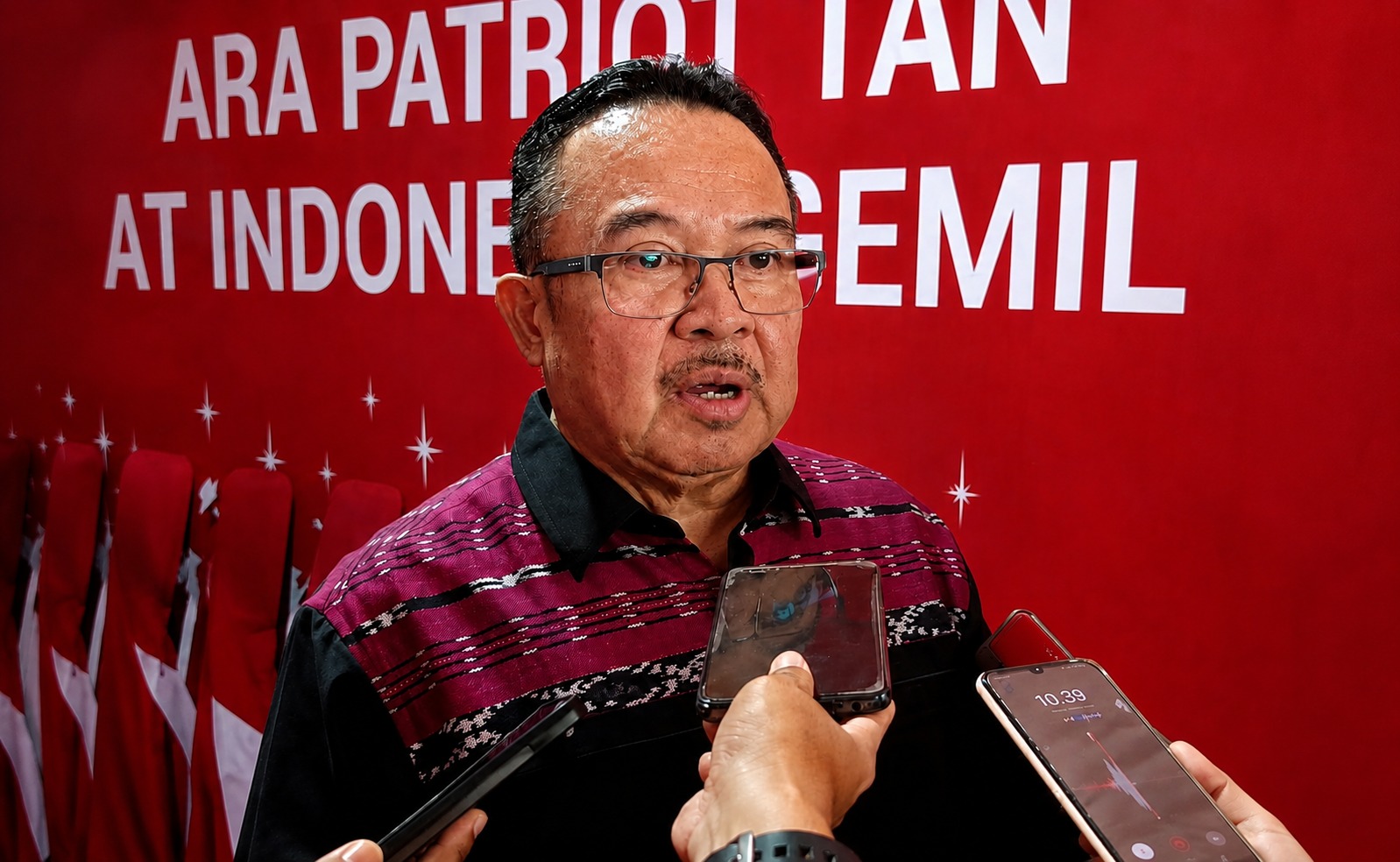 RHENALD KASALI : GELAR SARJANA TAK LAGI MENJAMIN PEKERJAAN