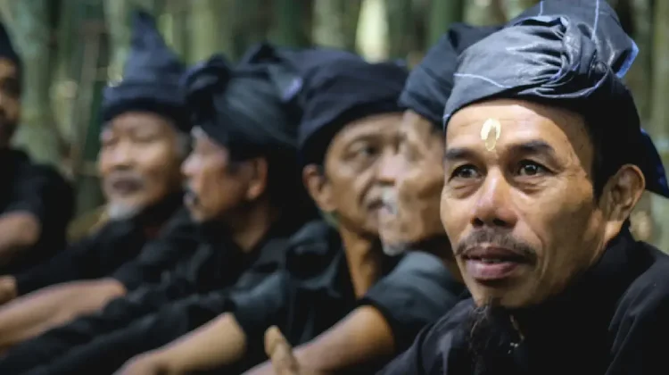 SUKU KAJANG DIKUKUHKAN SEBAGAI PENJAGA HUTAN TROPIS TERBAIK DUNIA, KEARIFAN LOKAL INDONESIA MENDAPAT PENGAKUAN GLOBAL