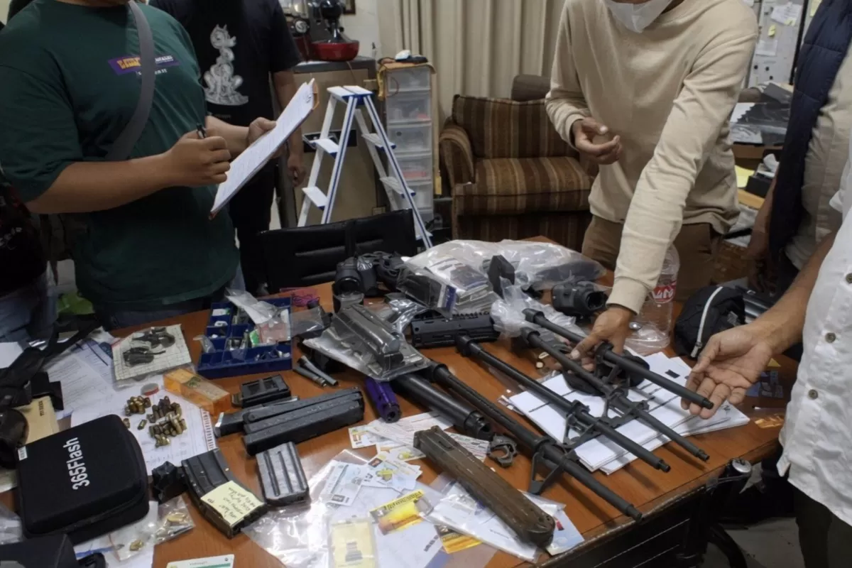 USUT PENYIMPAN 995 SENJATA DI SEKOLAH JAKSEL, POLISI UJI SAMPEL DNA DARI TIGA RUANGAN